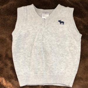 Boys Carter’s 3 months light gray sweater vest